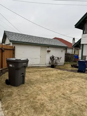 Red Widow Construction Logo