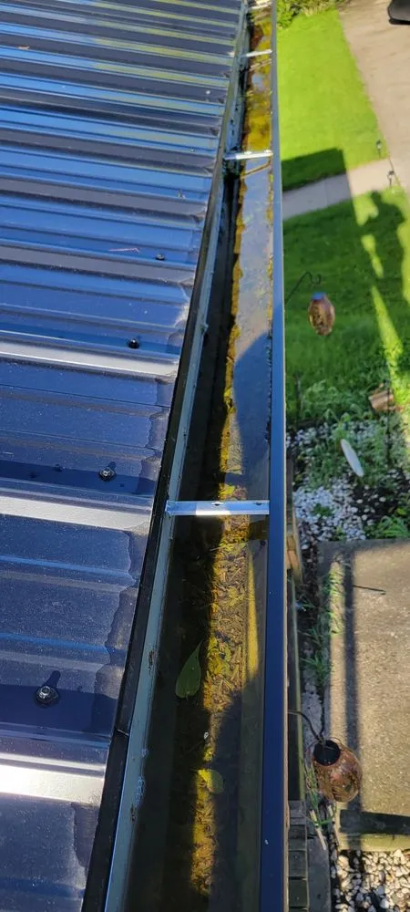 Slide of Red Wolf Roofing