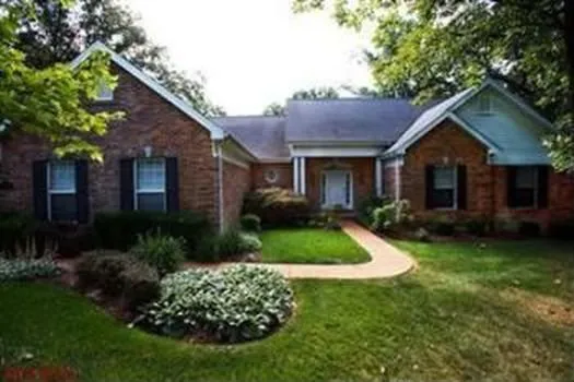 Trusted roof inspection in St. Louis, MO by Redbird Roofing & Exteriors