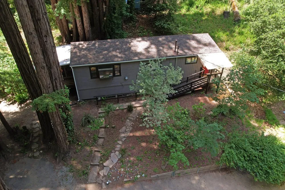 Slide of Redwood Roofing