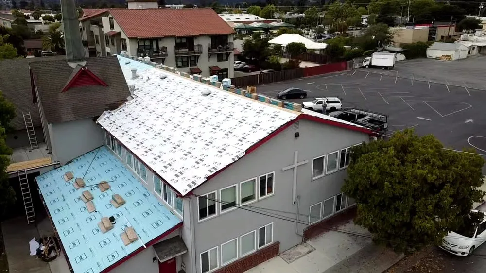 Slide of Redwood Roofing