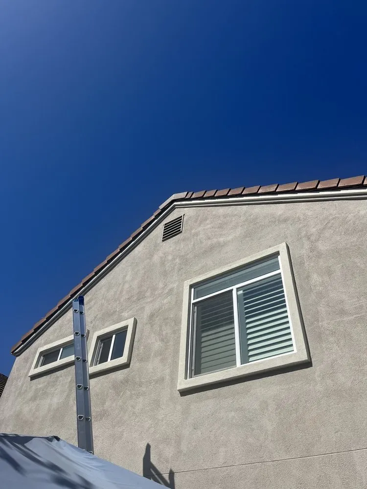 Slide of Redwood Roofing