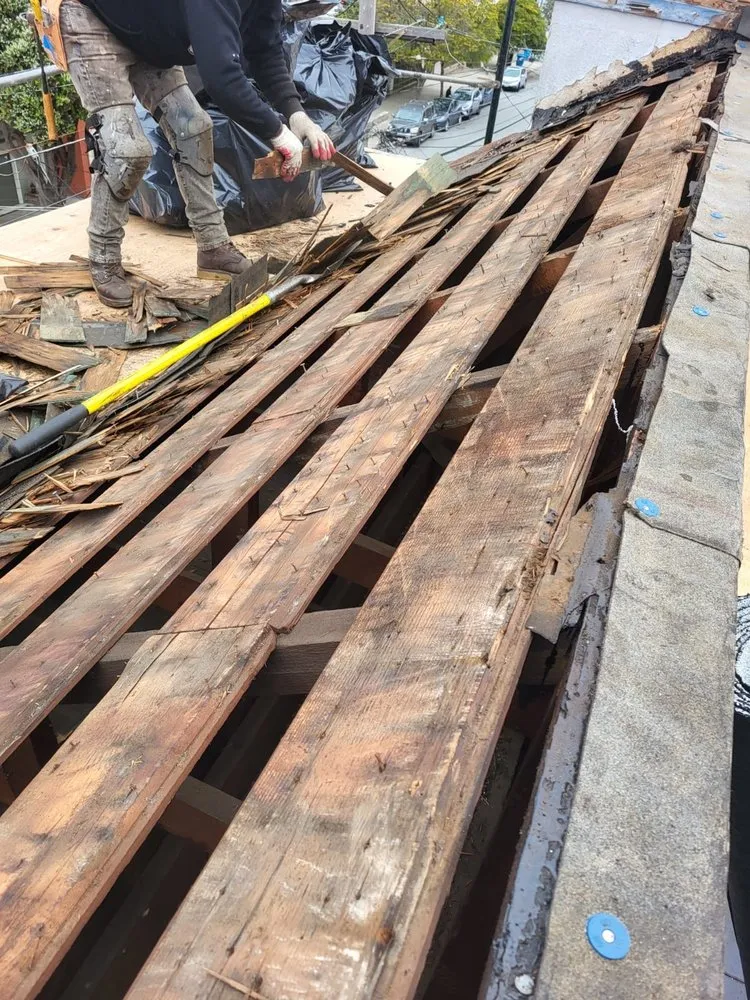 Slide of Redwood Roofing