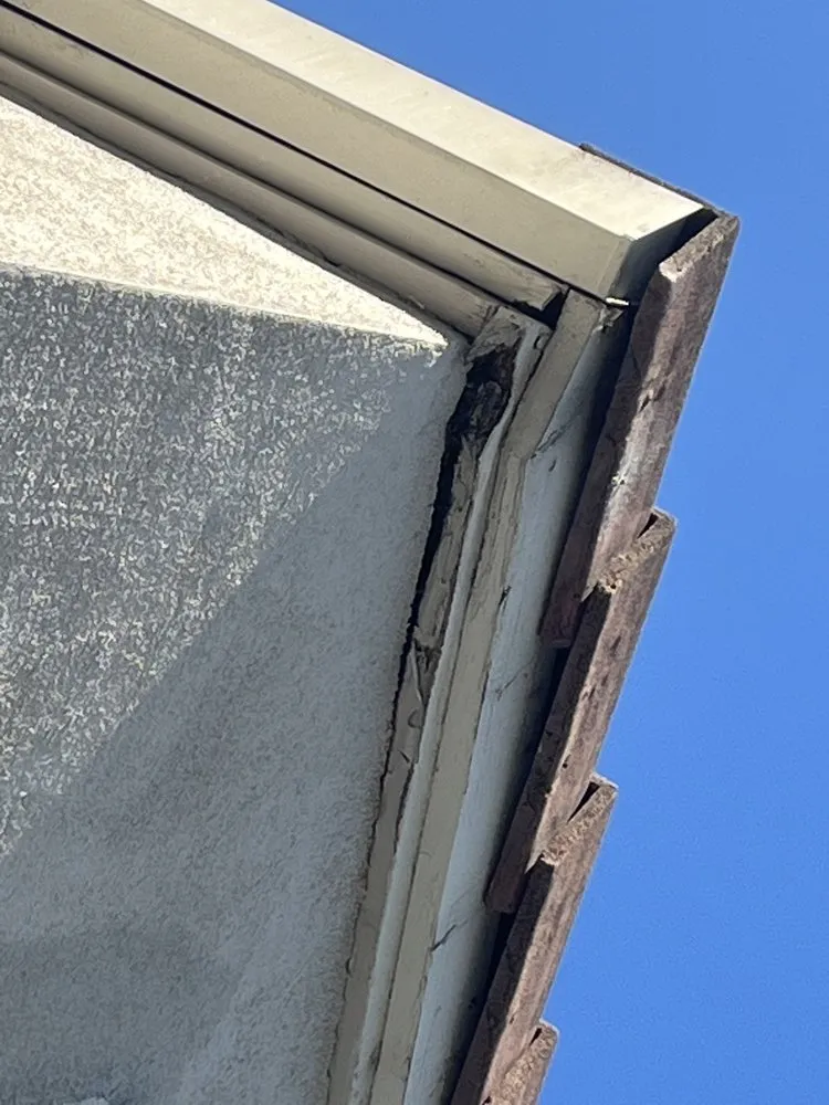 Slide of Redwood Roofing