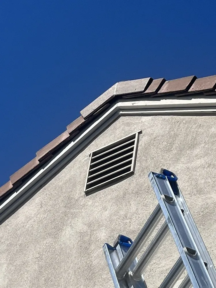 Slide of Redwood Roofing