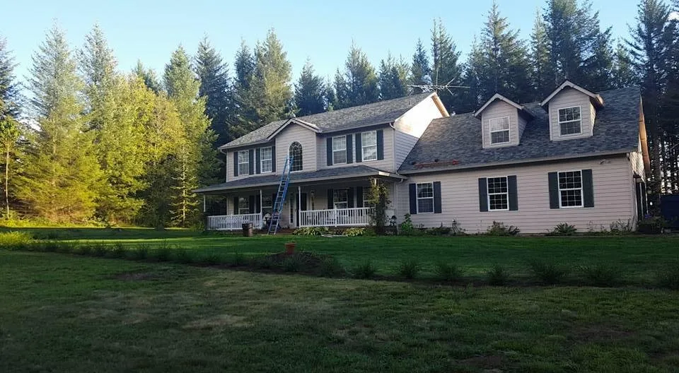 Slide of Reed's Roofing & Remodel