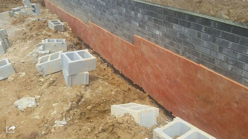 Emergency roof leak repair experts serving Belfry, KY - Reed's Sprayfoam Insulation