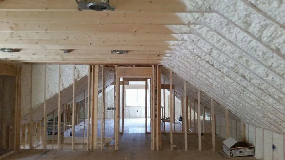 Reliable shingle roofing service in Belfry, KY - Reed's Sprayfoam Insulation