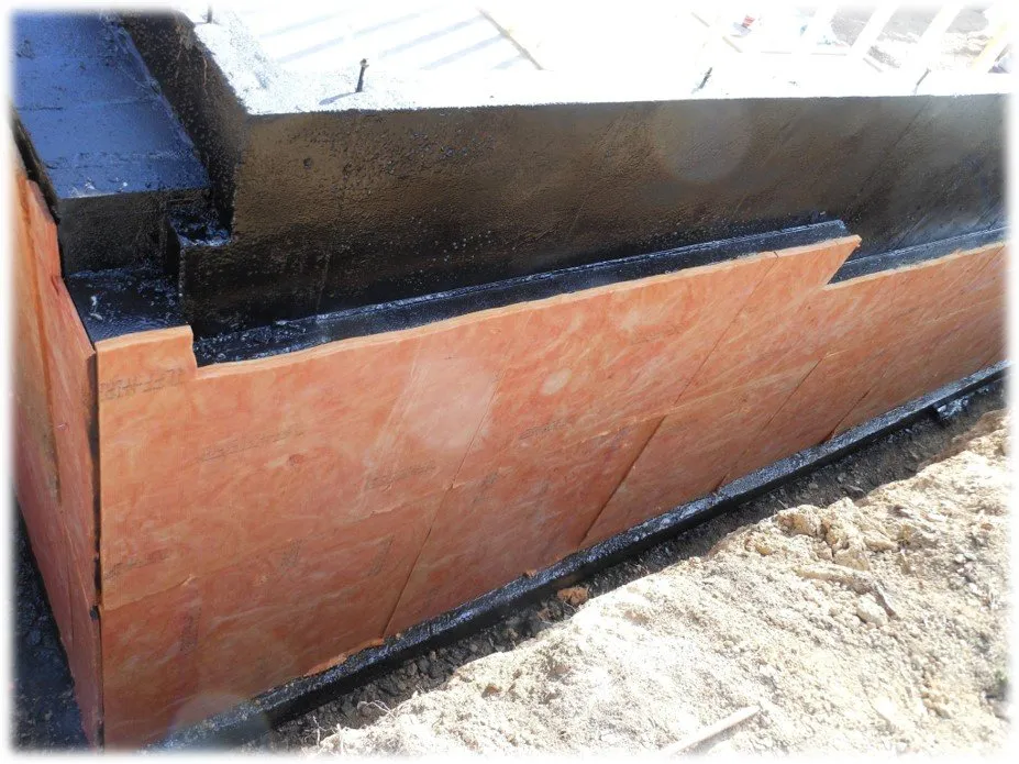 Expert roof leak repair experts serving Belfry, KY - Reed's Sprayfoam Insulation