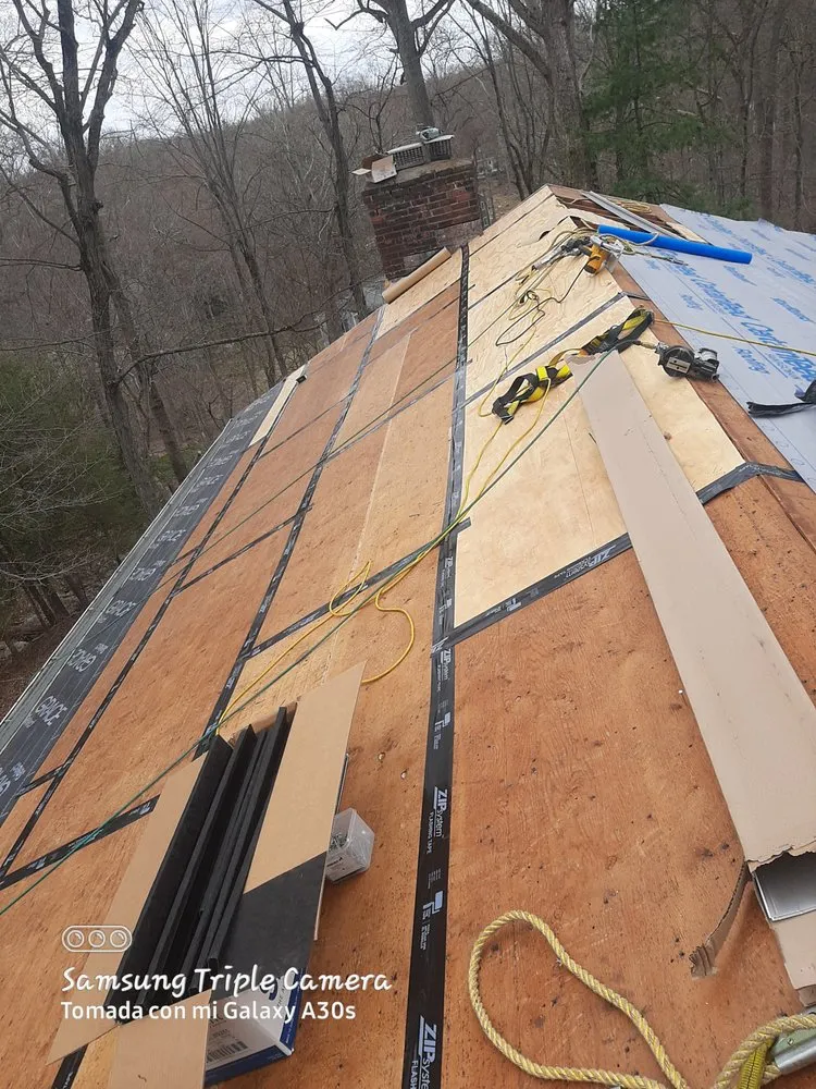 Slide of Reemplazo De Techo Reparacion