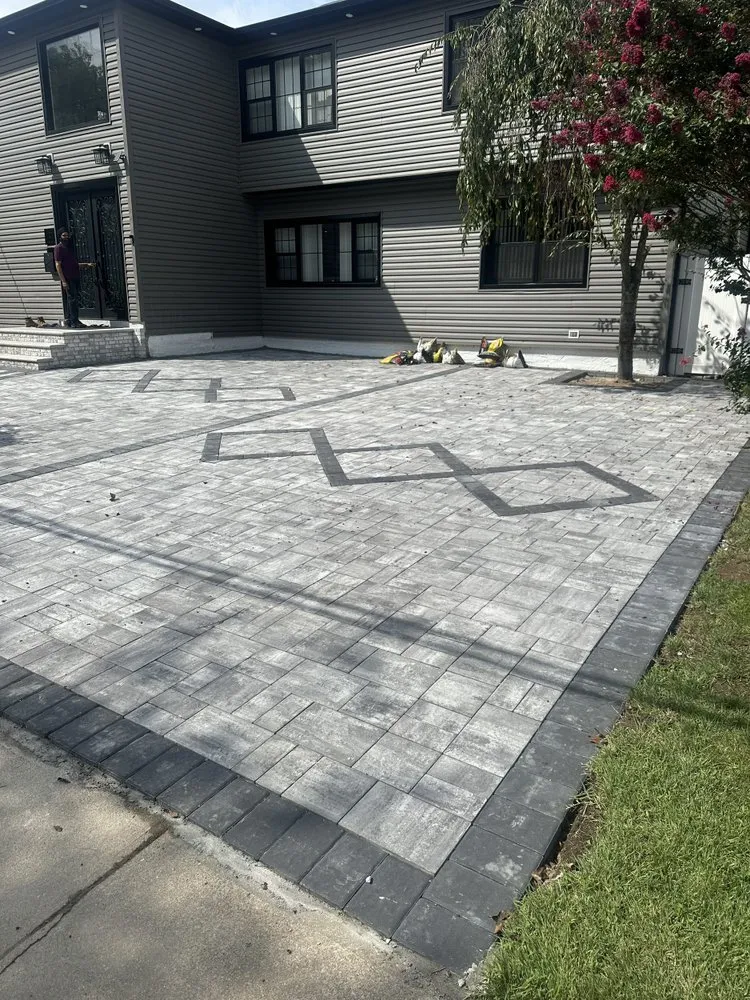 Slide of Reet & S Construction