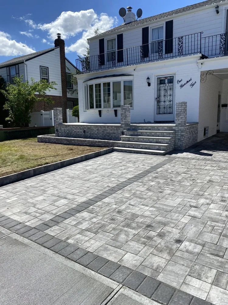 Slide of Reet & S Construction