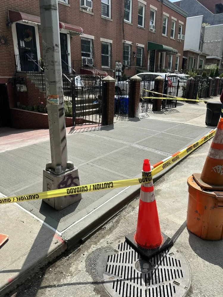 Slide of Reet & S Construction