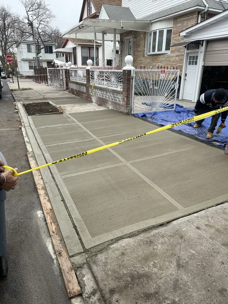 Slide of Reet & S Construction