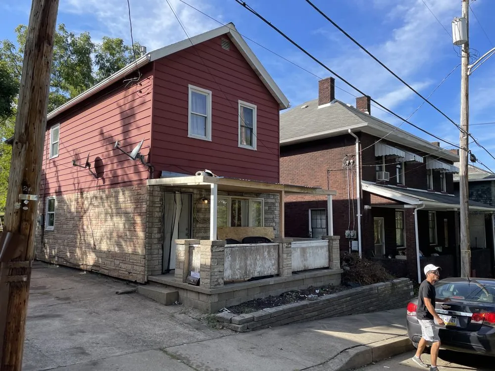 Slide of Reeves N Sons