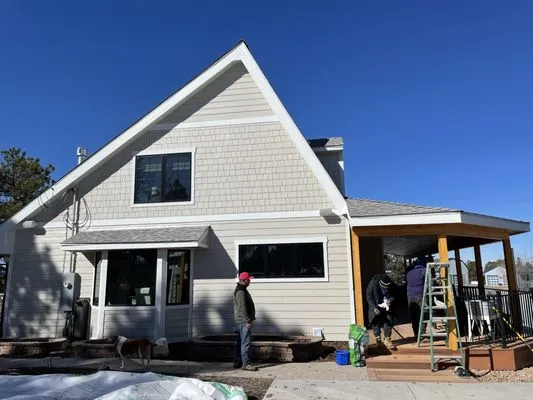 Refined Exteriors Logo