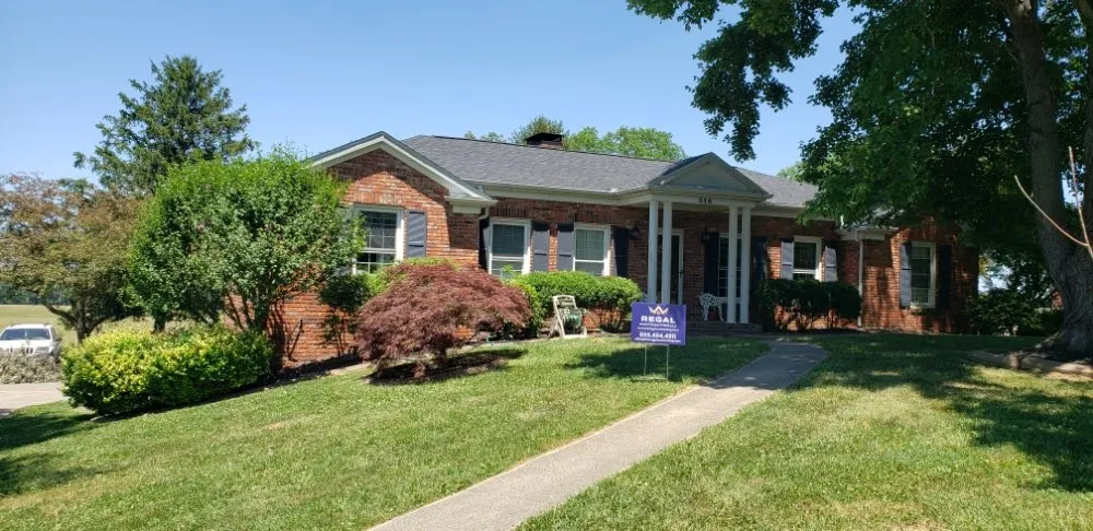 Slide of Regal contracting