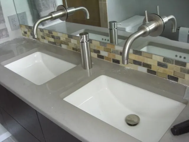 Slide of Regency Design & Build