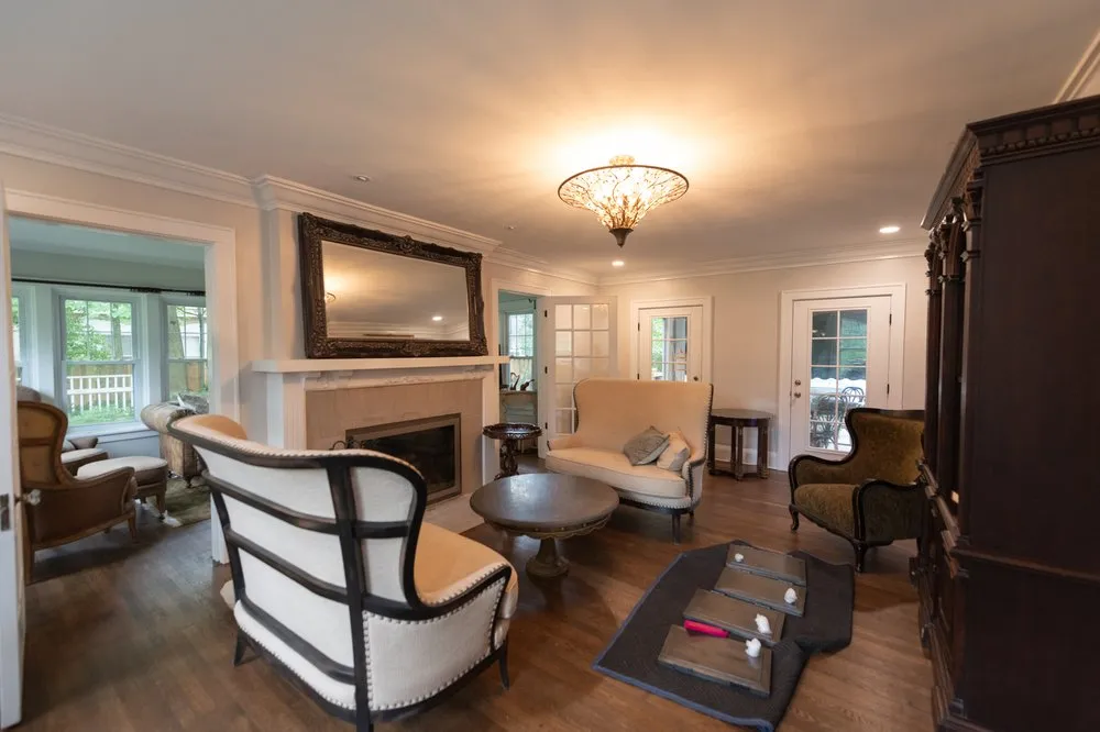 Slide of Regency Design + Build