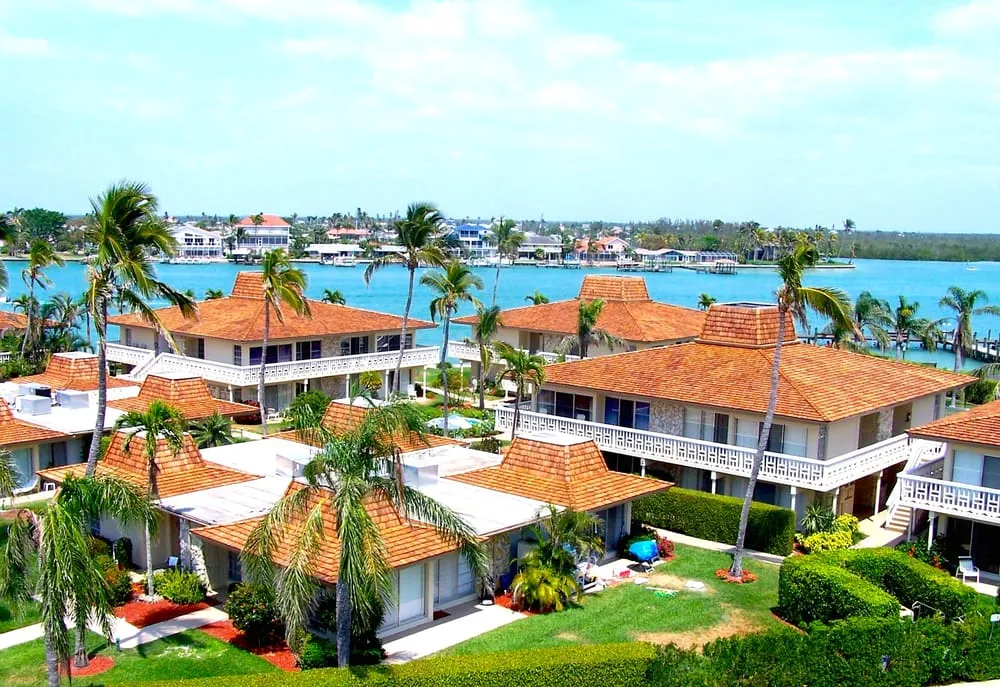 Slide of Regency Roofing Shakemasters