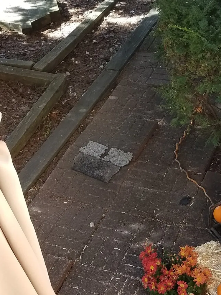 Slide of Reid Roofing