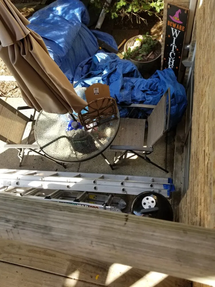 Slide of Reid Roofing