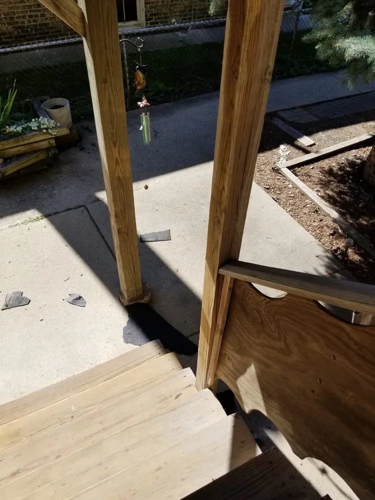 Slide of Reid Roofing