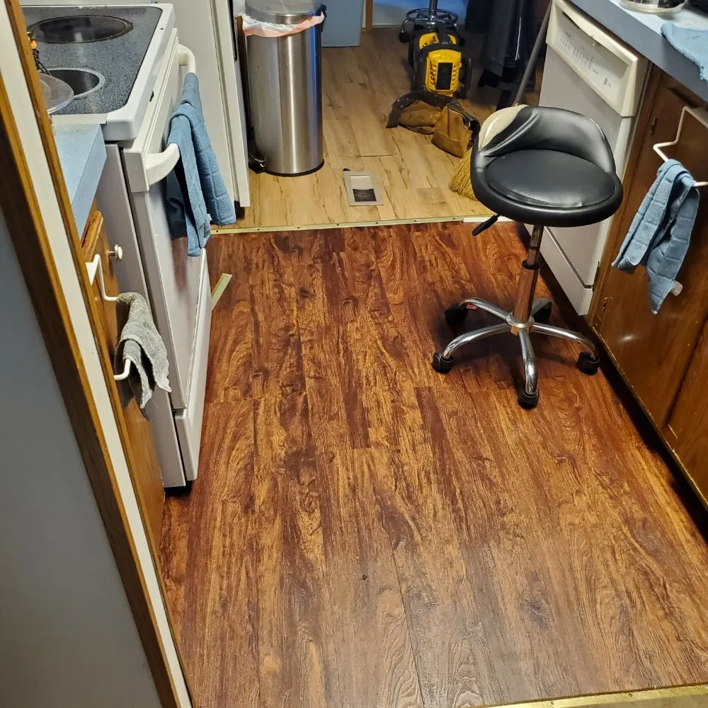 Slide of Reid's Roofing