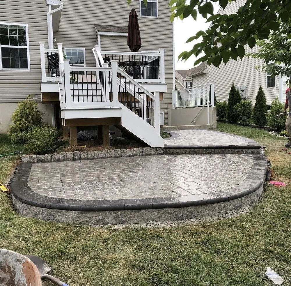 Slide of Reign & Co.