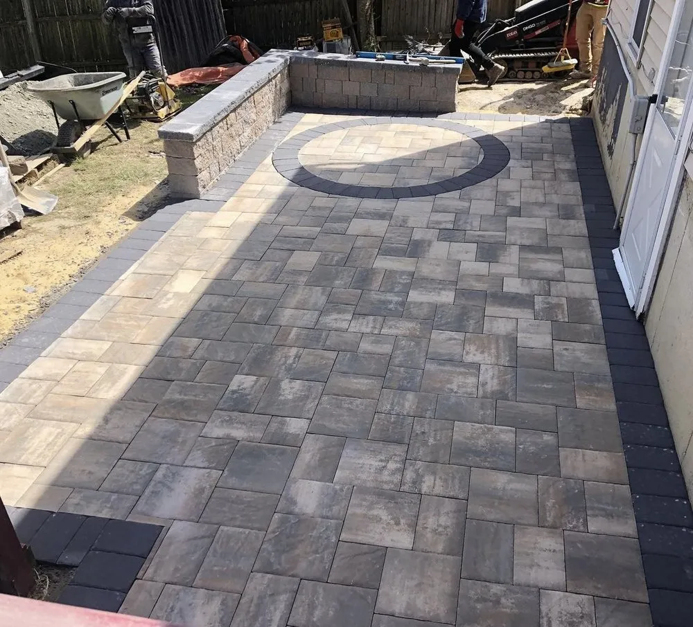 Slide of Reign & Co.