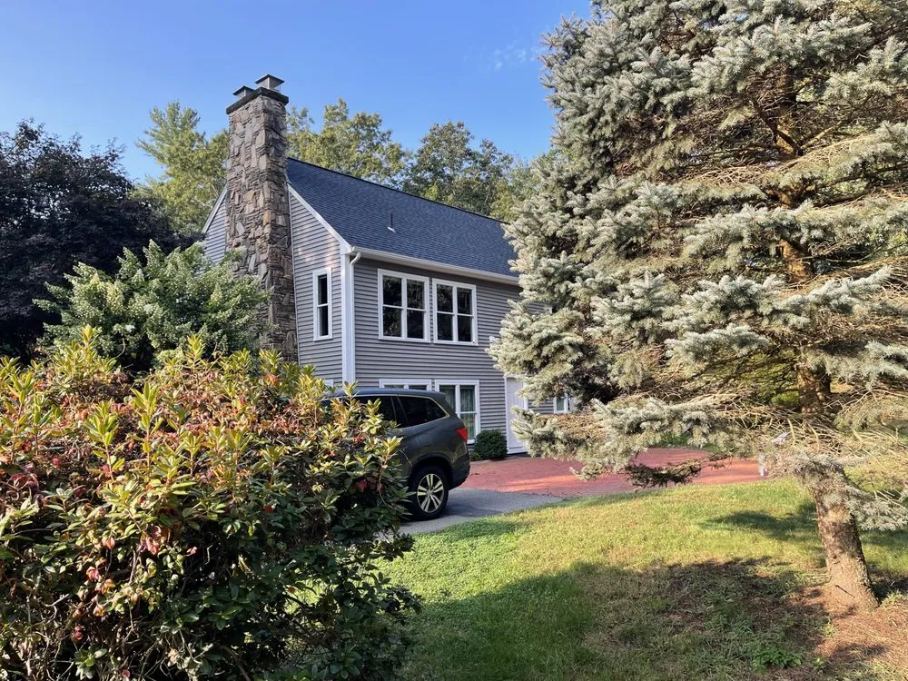 Slide of Reliable Roofing Siding and Windows