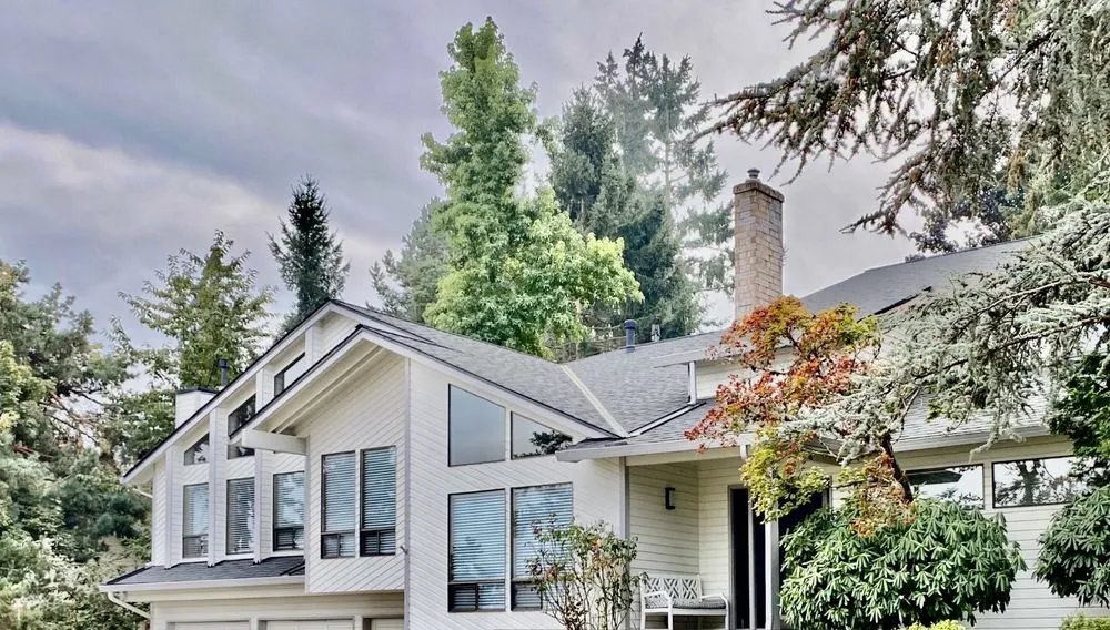 Slide of Reliance Roof Pros