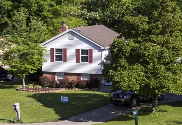 Reliant Exteriors Logo