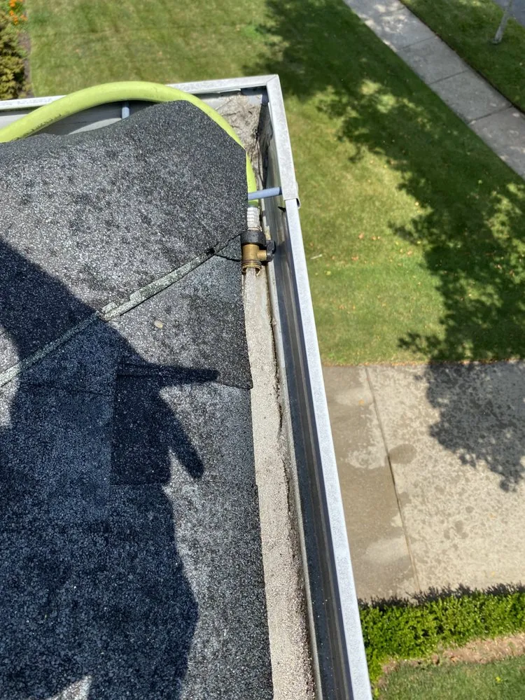 Slide of REM General Contracting