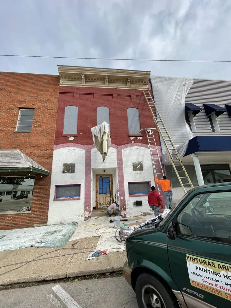 Slide of Remodeling And Painting Aritas