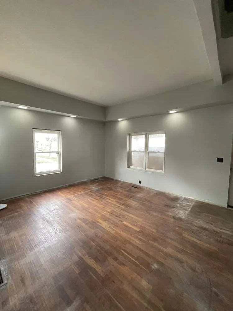 Slide of Remodeling And Painting Aritas