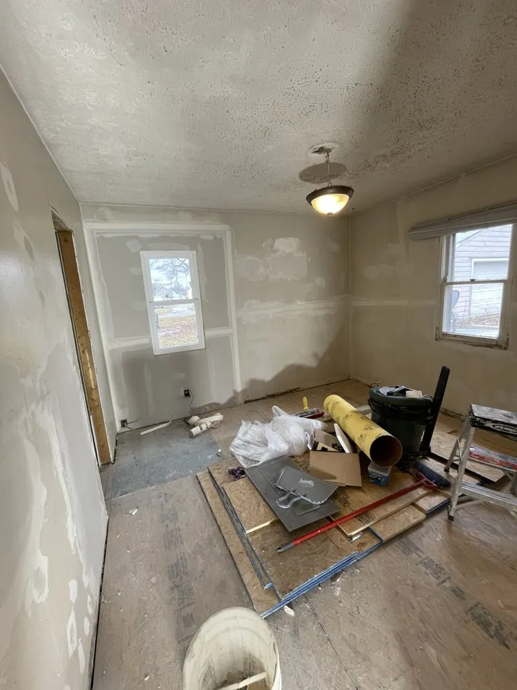 Slide of Remodeling And Painting Aritas