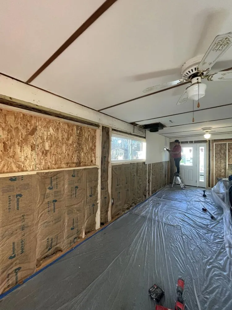 Slide of Remodeling And Painting Aritas