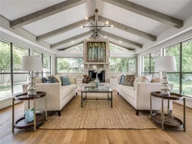 Slide of Renaissance Contracting