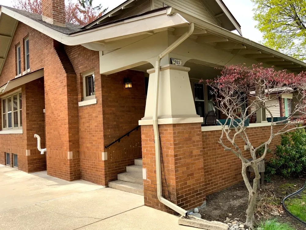 Slide of Renaissance Restorations