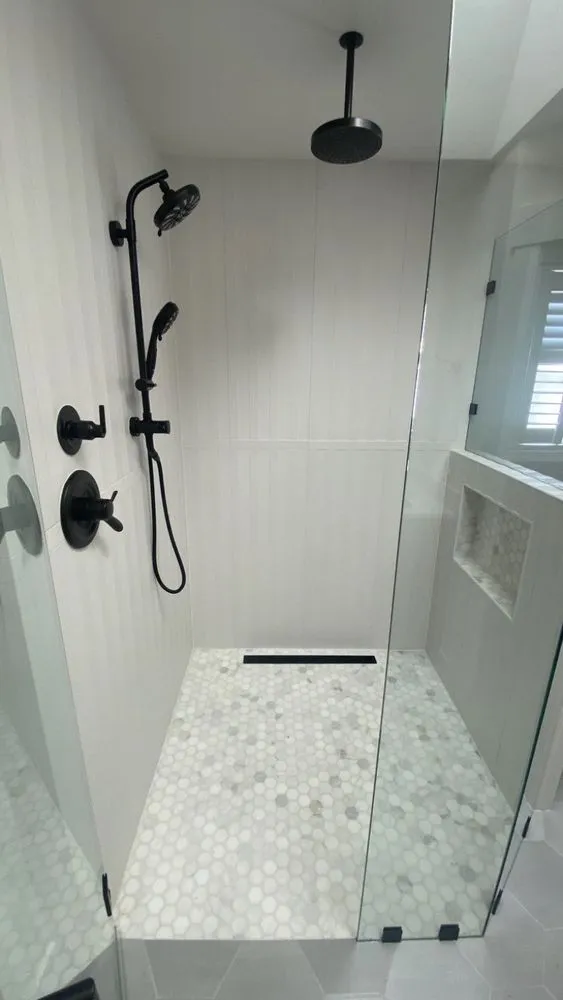 Slide of Rendon Construction