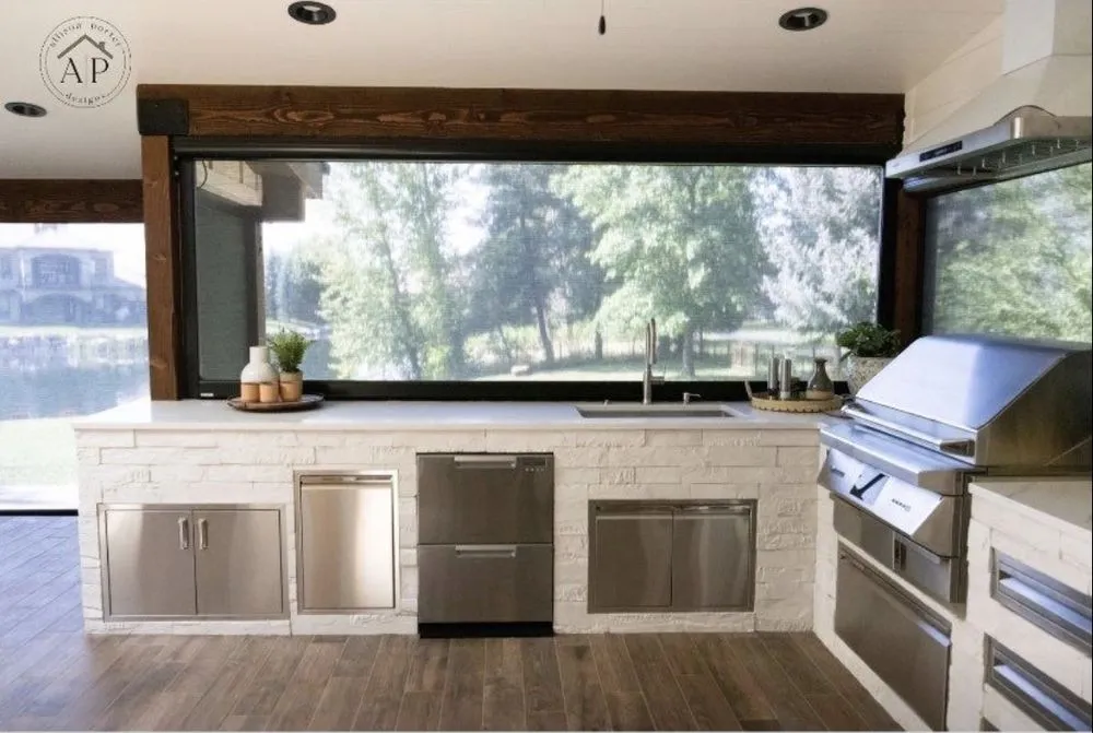 Slide of Rendon Construction