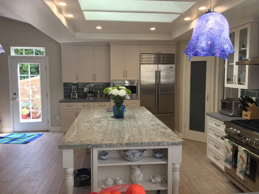 Slide of Rendon Construction