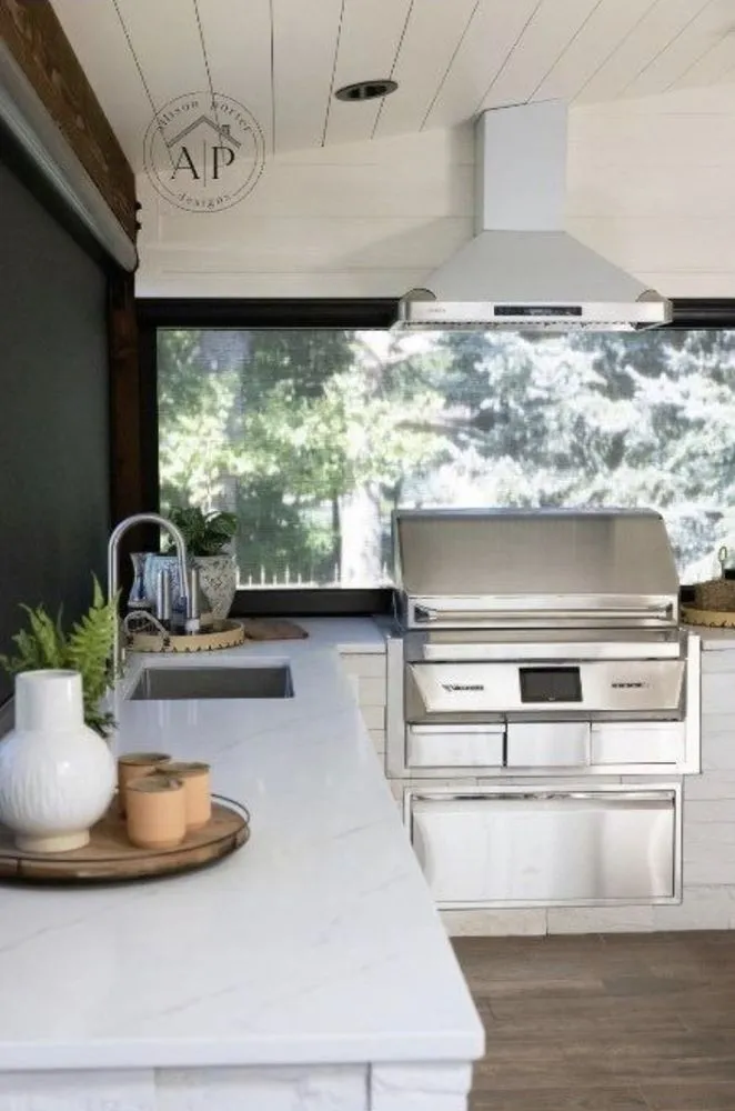 Slide of Rendon Construction