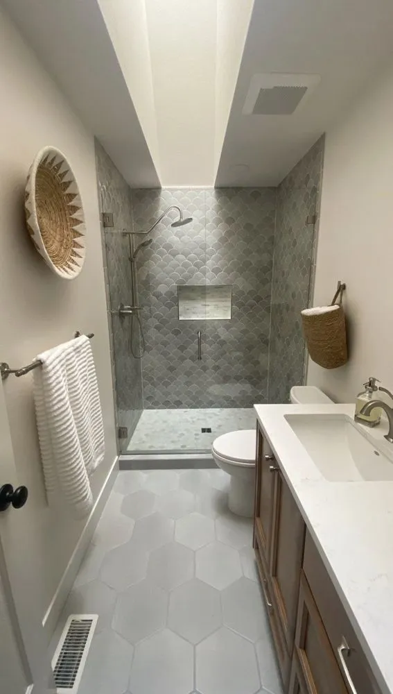 Slide of Rendon Construction