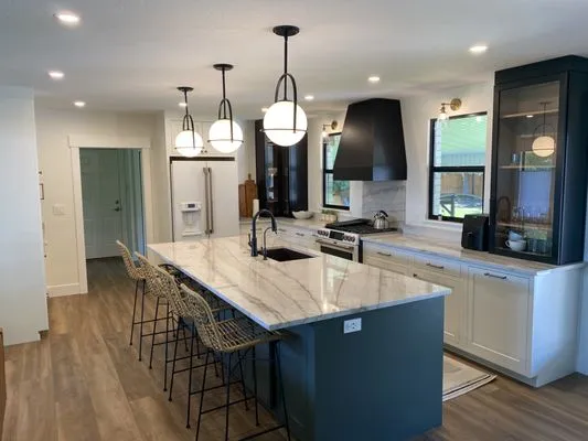 Rendon Construction Logo