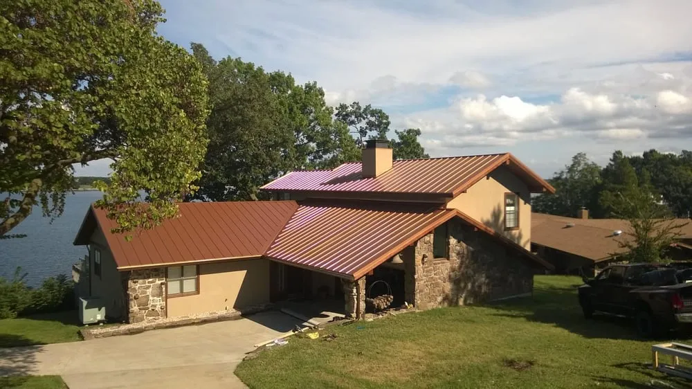 Slide of Rendon Roofing