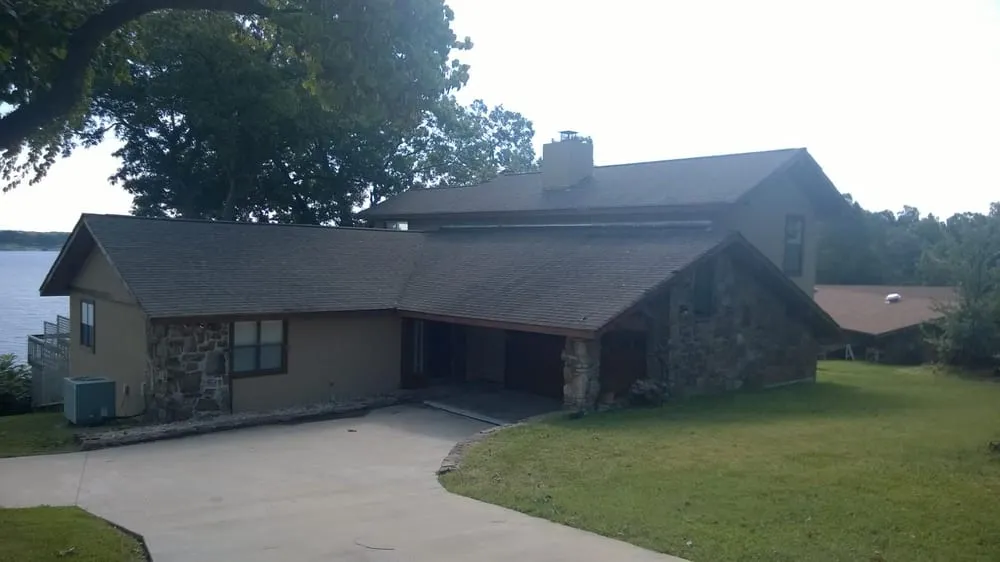 Slide of Rendon Roofing