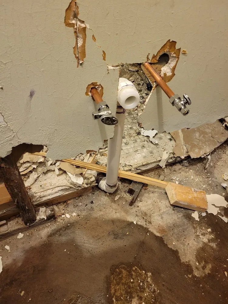 Slide of Rene's Construction Electricity & Plumbing