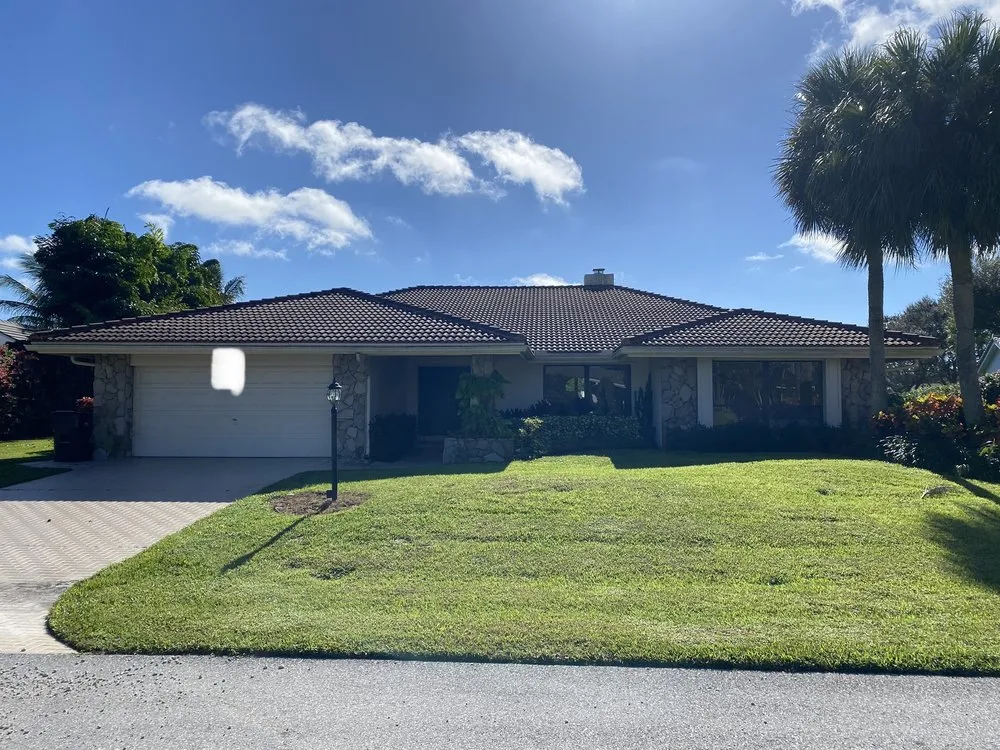 Slide of Renew Roof Cleaning